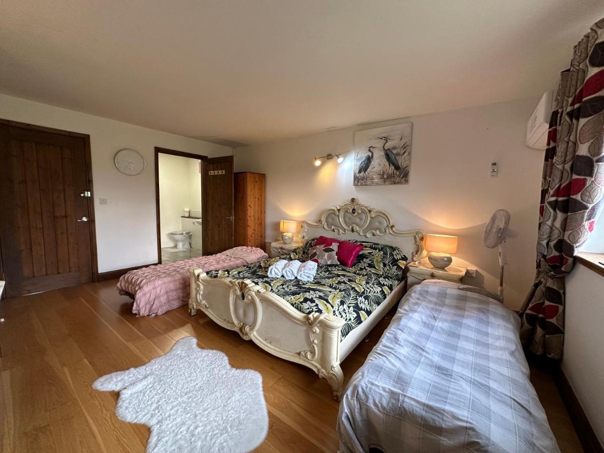 Barnfields Retreat Отель типа 